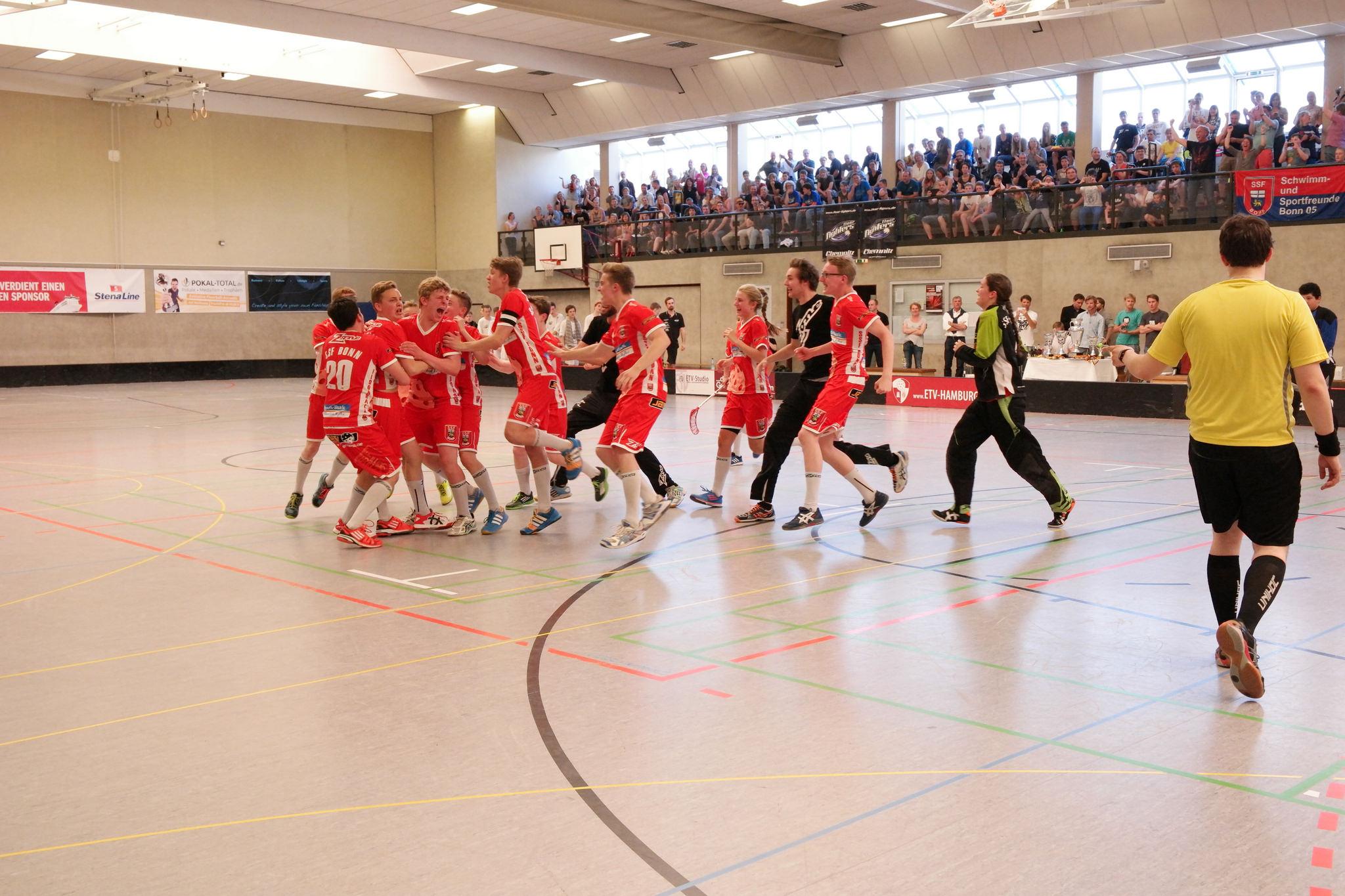 Der SSF Bonn feierte die U17 Meisterschaft in Hamburg. Dort waren 320 Fans beim Finale vor Ort. (Quelle: ETV Hamburg, hik met/flickr)